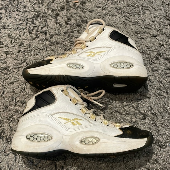 Reebok iverson question - Picture 1 of 8